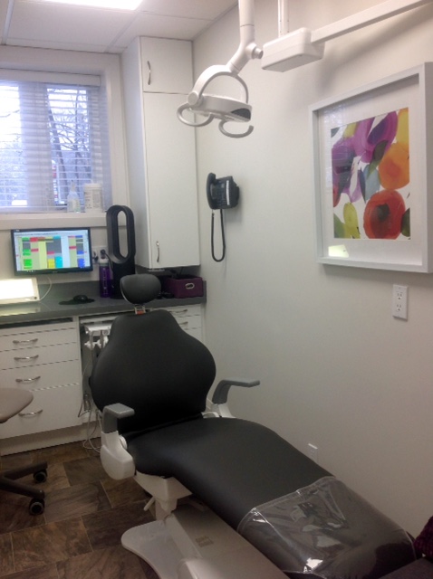 Mississauga Dentist - Lorne Park Dental Associates treatment room #5